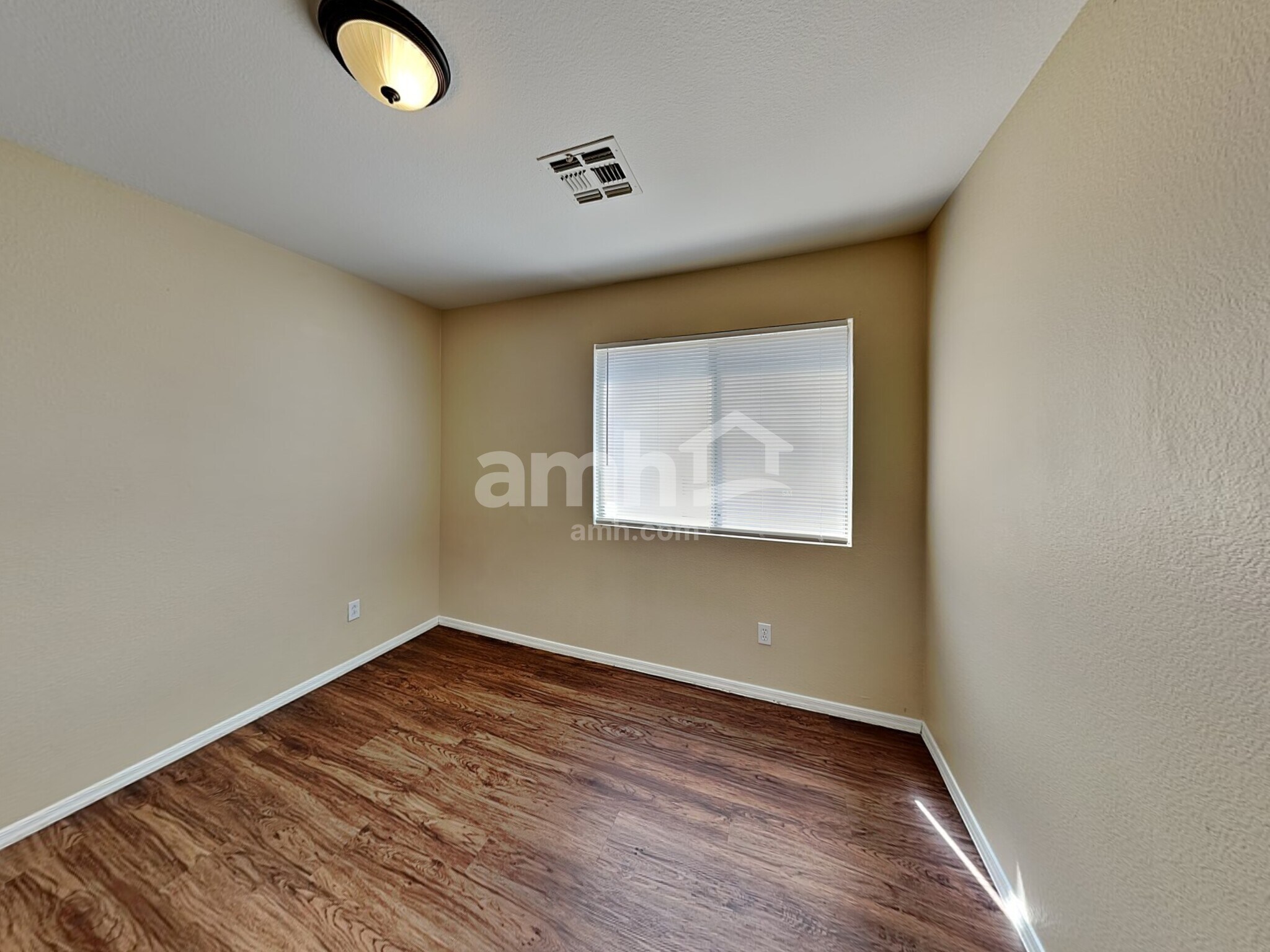Building Photo - 9117 W Hazelwood St