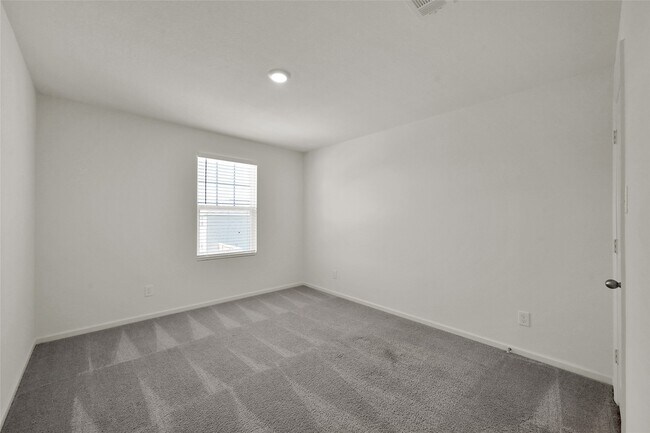 Building Photo - 14818 Calderon Dr