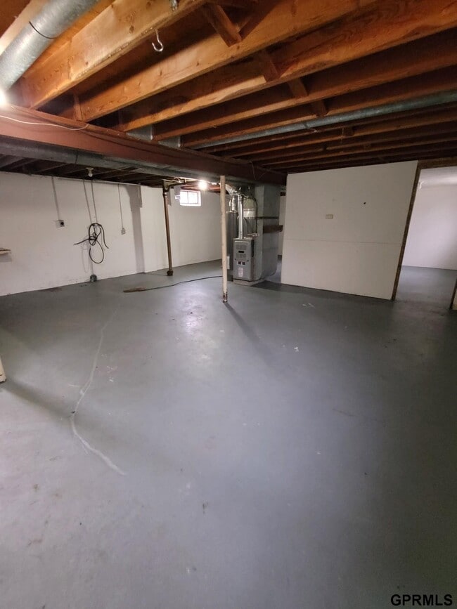 Building Photo - 2216 Lincoln Ave