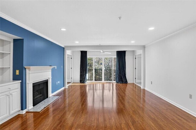 Building Photo - 27207 Plantation Dr NE