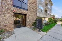 Building Photo - 594 Jefferson Ave