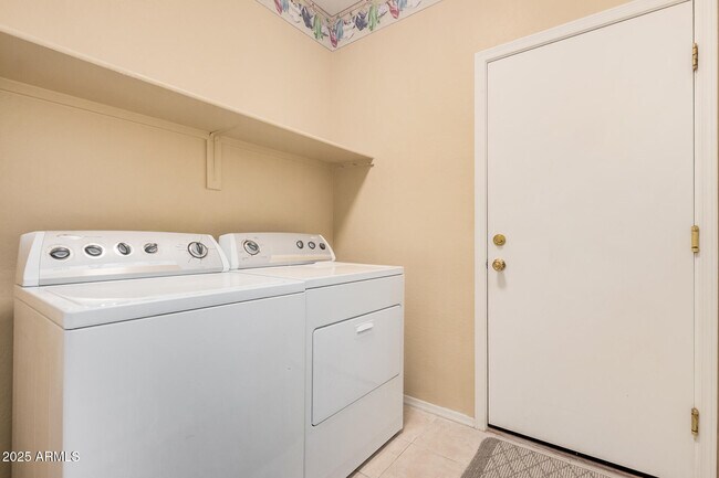 Building Photo - 298 E Diamond Trail