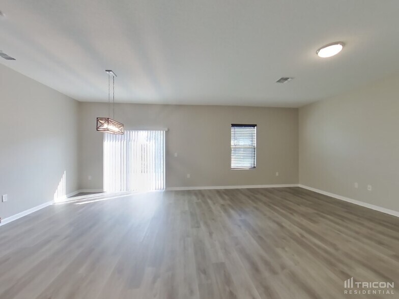 Building Photo - 16455 Blooming Cherry Dr