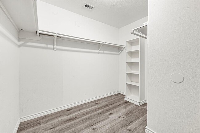 Building Photo - 14607 Keystone Green Dr