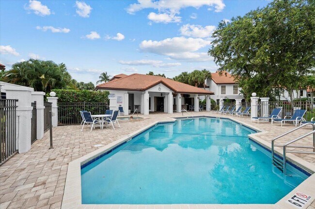 Building Photo - 2379 Treasure Isle Dr