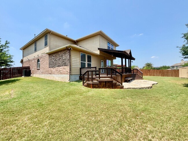 Building Photo - Welcome to this Big & Beautiful! 5 bed/3.5...