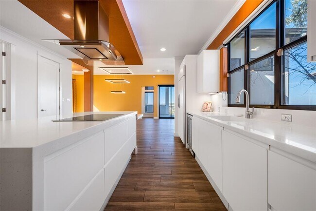 Building Photo - 16205 Coral Stone Way