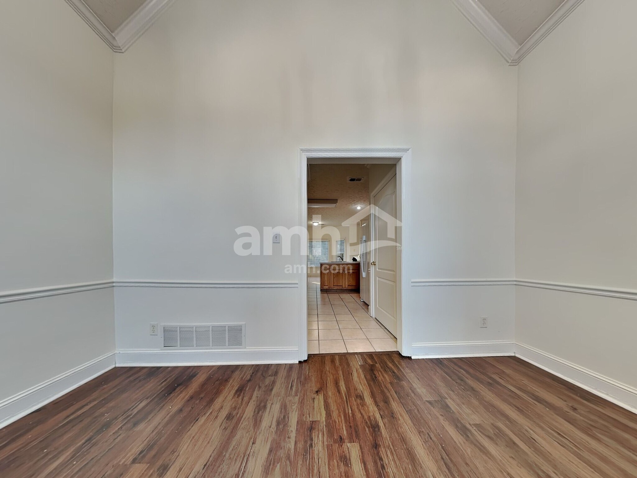 Building Photo - 6207 Chester Cv