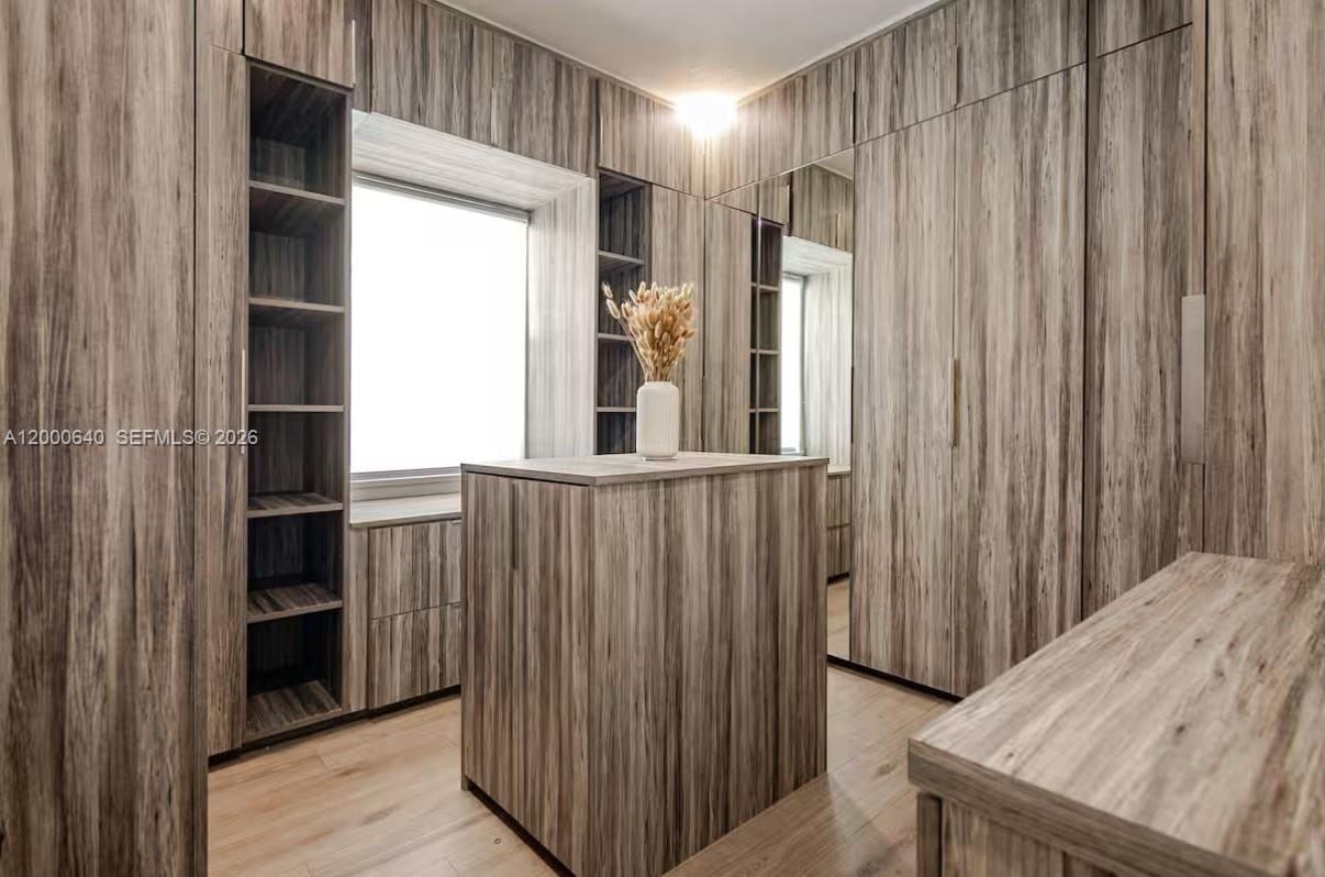 Building Photo - 18361 NE 20th Pl