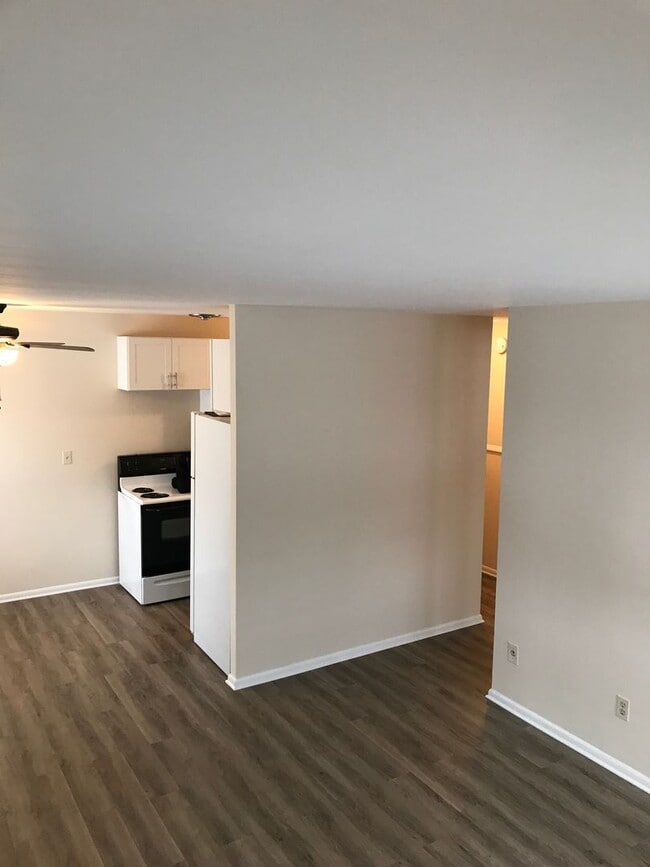 Interior Photo - Underhill Apartments