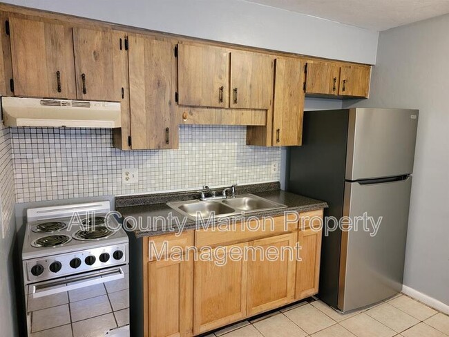 Building Photo - 2765 NE 48th Ct