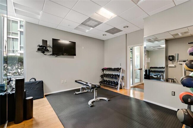 Building Photo - 1600 Barton Springs Rd