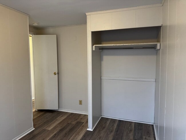 Building Photo - Three Bedroom Single Wide Home in Troutman