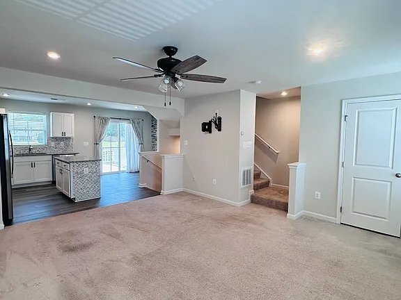 Building Photo - 303 Bait Rd