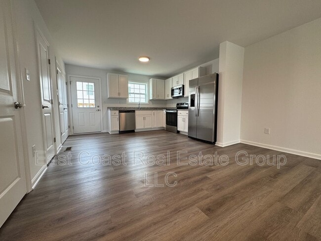 Building Photo - 56 Snowdrop Ct