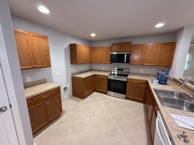 Building Photo - 5518 Timber Haven