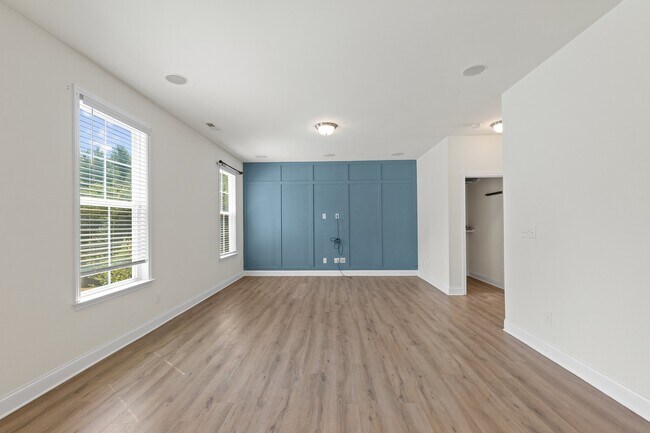 Building Photo - 404 Avery Glenn Way