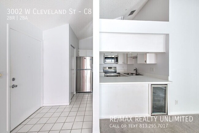 Building Photo - 3002 W Cleveland St