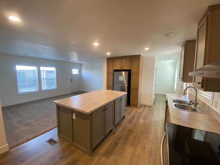 Building Photo - 2060 N Center St