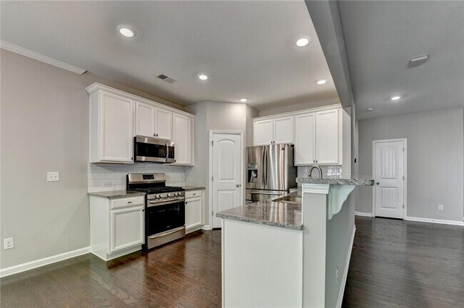 Building Photo - 7245 Heritage Oak Ct