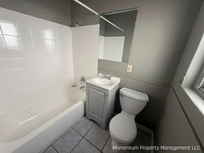 Building Photo - SPECIAL MOVE in MAy 1 GET JUNE’S RENT FOR FREE!! APPLY FOR FREE TODAY!!