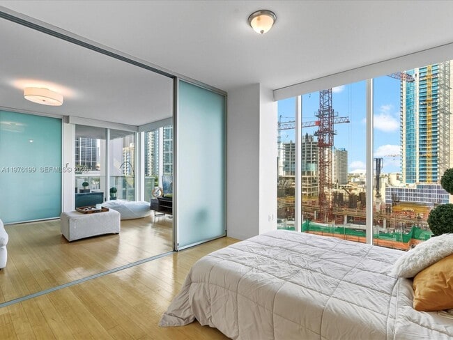 Building Photo - 1040 Biscayne Blvd