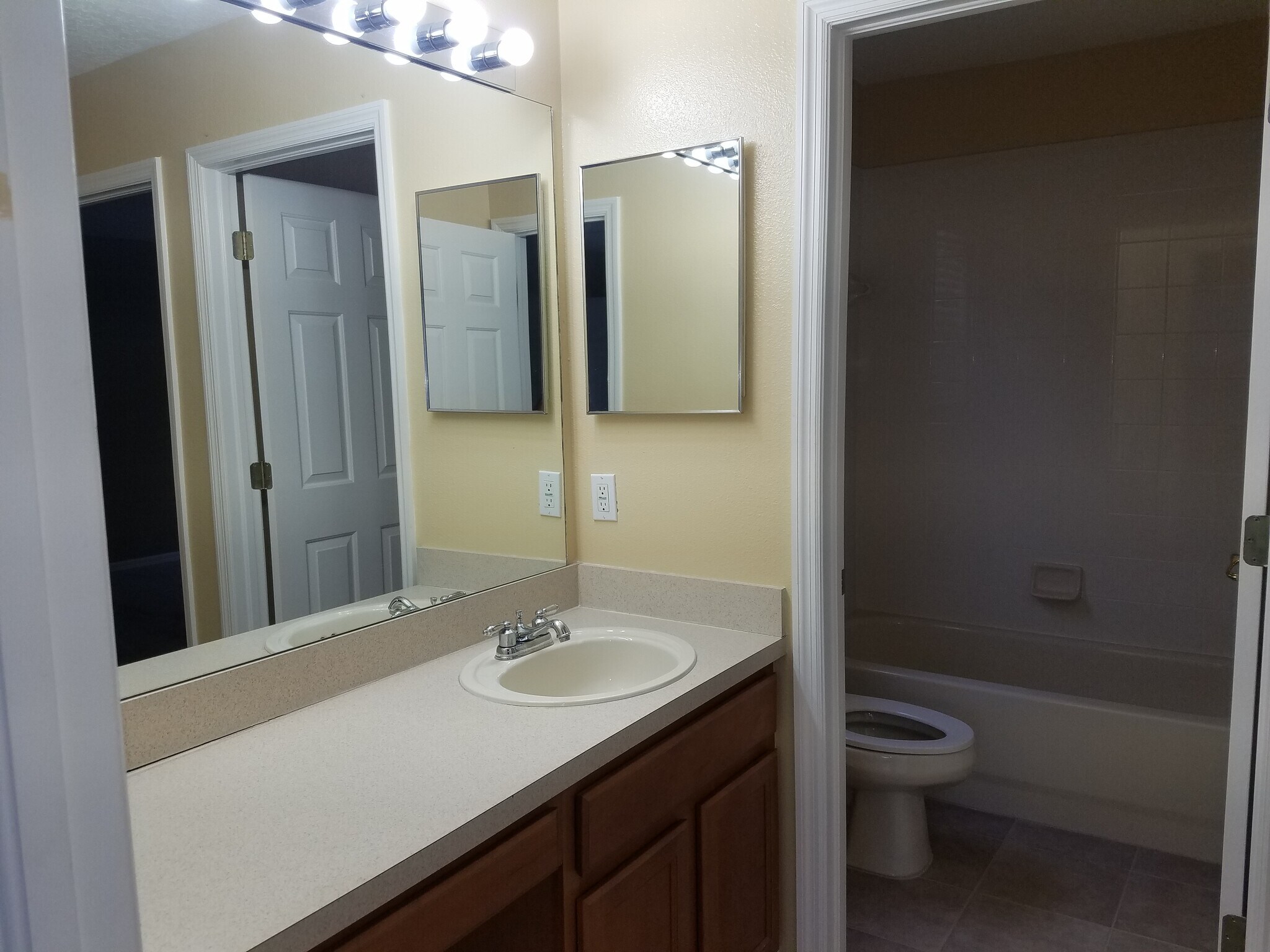 Second Bath - 12510 Bay Branch Ct