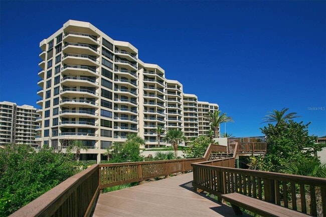 Primary Photo - 1211 Gulf of Mexico Dr