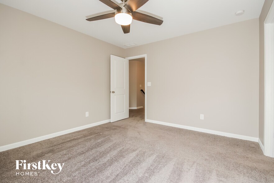 Building Photo - 4925 Crider Creek Cove