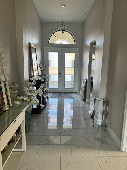 Building Photo - 11305 Hawks Fern Dr