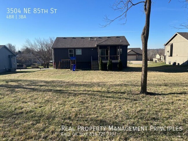 Building Photo - 3504 NE 85th St