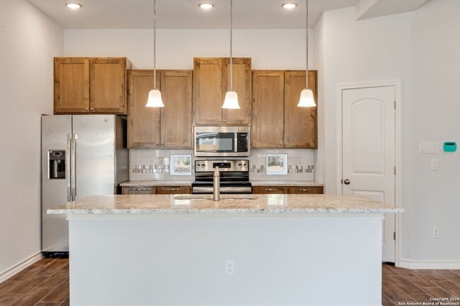 Building Photo - 139 San Salvador Ave