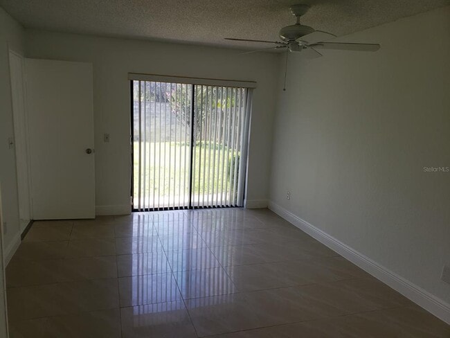 Building Photo - 7910 Glen Abbey Cir