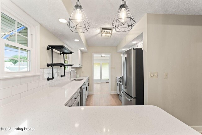 Building Photo - 2701 Delor Ave