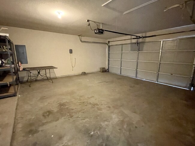 Building Photo - 4811 Mill Creek Dr