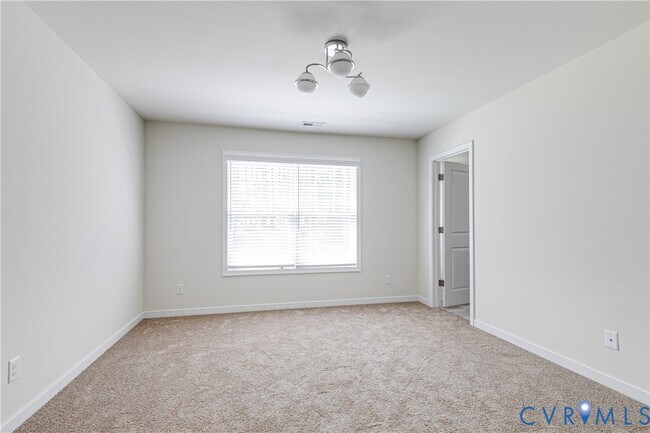 Building Photo - 1701 Anchor Landing Dr