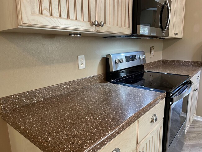 Building Photo - 1322 Treasure Cove