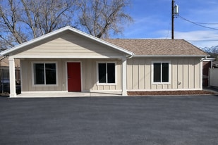 Building Photo - 1895 S 200 E