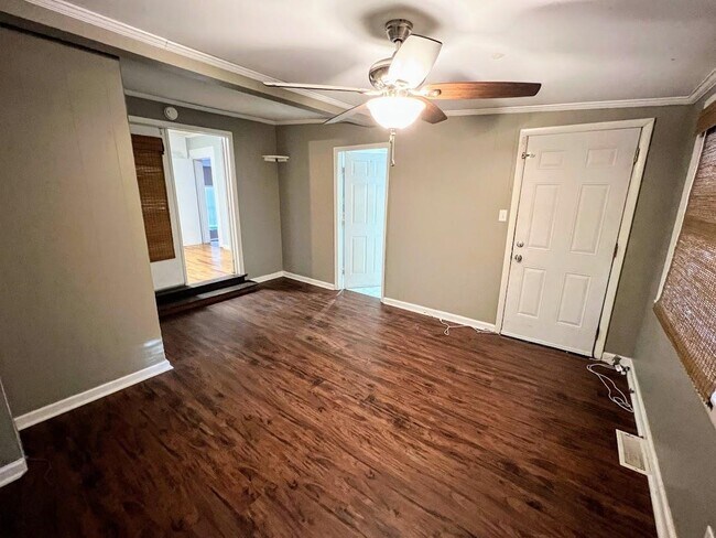 Building Photo - 119 Westridge Dr