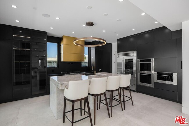 Building Photo - 3911 Cody Rd