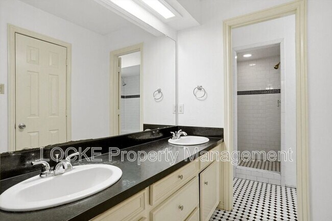 Building Photo - 2033 Teton Pl