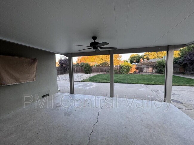 Building Photo - 1314 Carolyn Ave