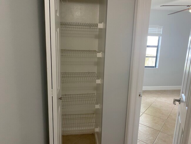 Building Photo - 7607 S Sherrill St