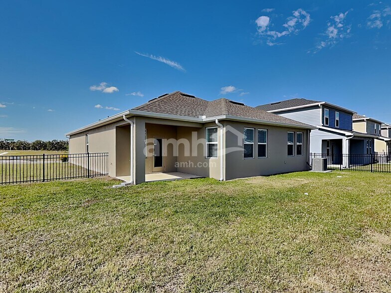 Building Photo - 3204 Carthage Ave