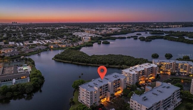 Building Photo - 6425 Shoreline Dr