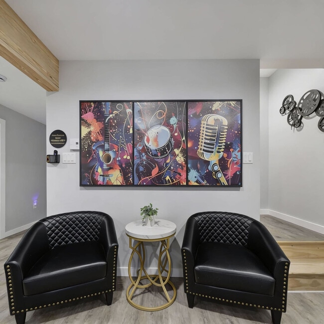 Building Photo - 126 Petrarch Trail