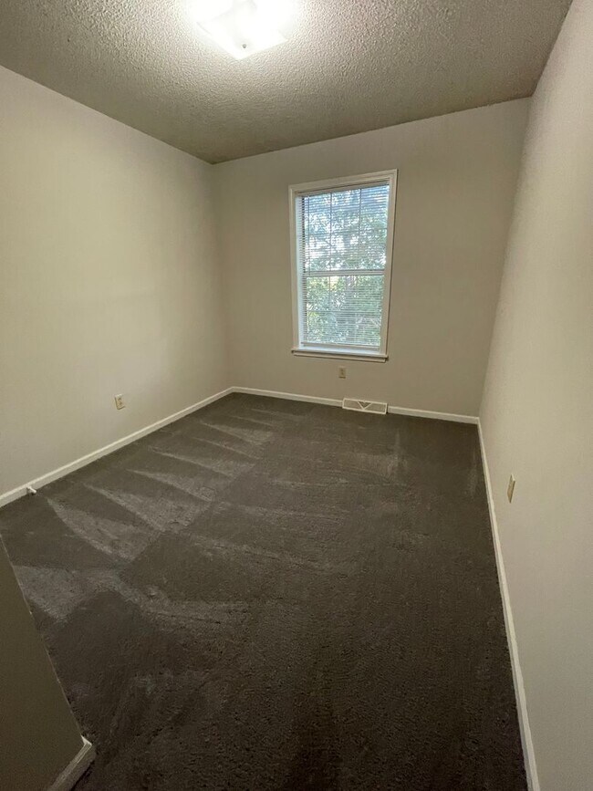 Building Photo - 2213-2215 Live Oak Ln.