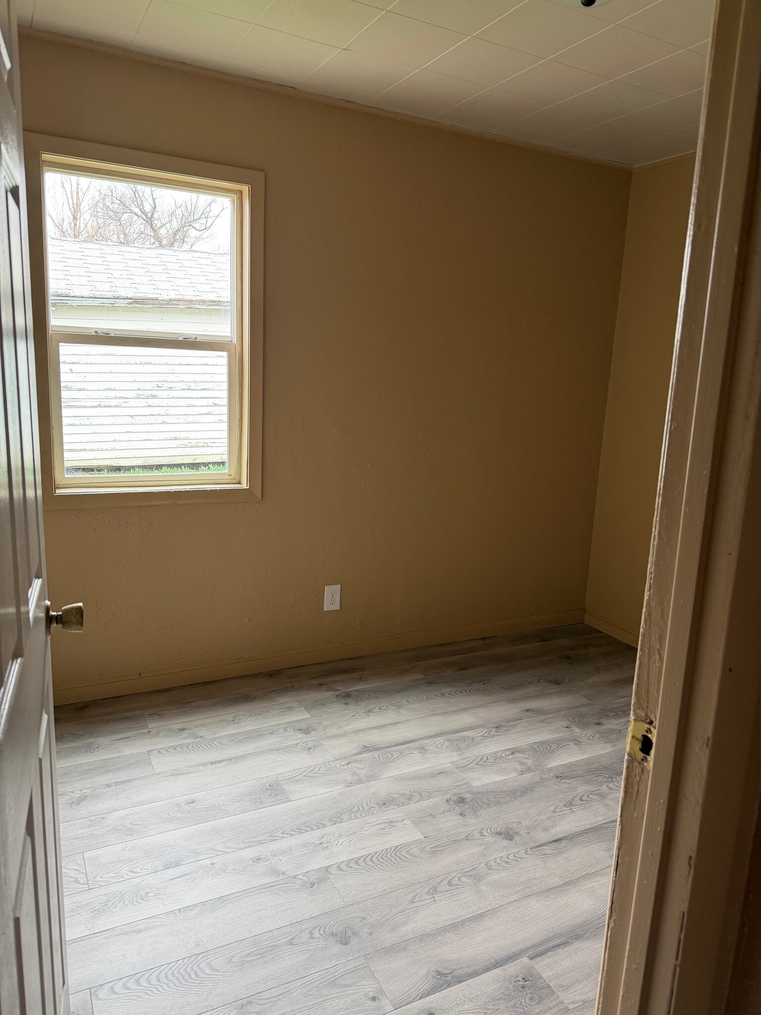 Building Photo - 713 S Billings Blvd