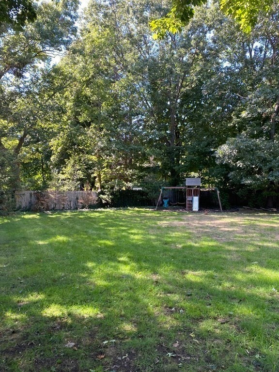 Building Photo - 16 Carroll Ct