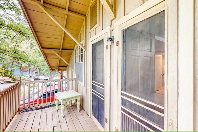 Building Photo - 186 Adelia Dr